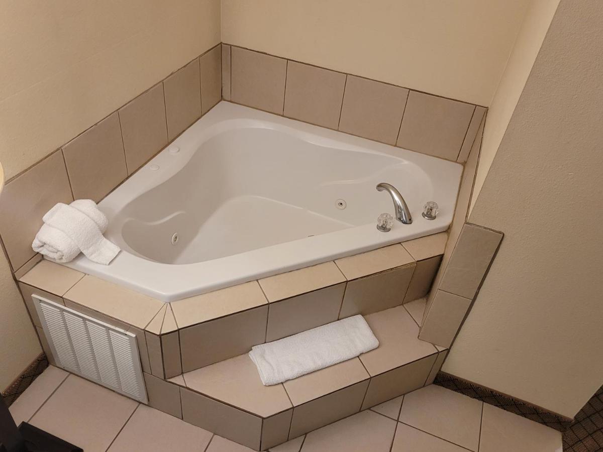 Home Inn & Suites Montgomery Eksteriør bilde